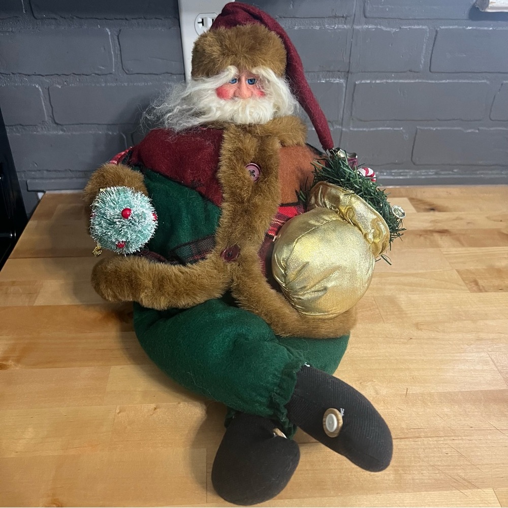 Vtg Santa Music Box Shelf Sitter Wind Up Animated Christmas Mayview Collection